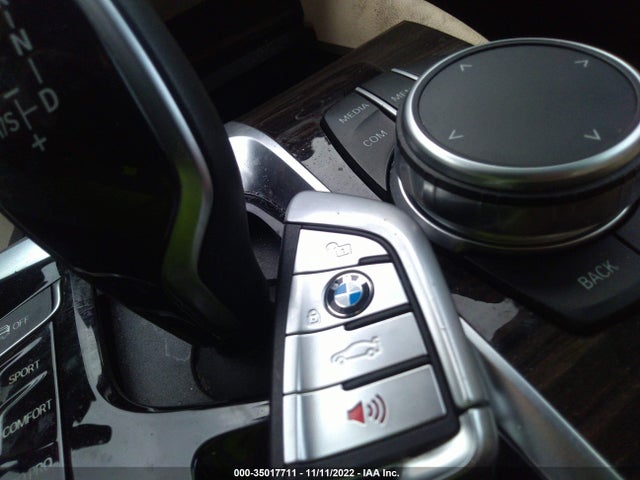 2019 BMW 5 Series, VIN: WBAJA7C52KWW22999