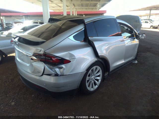 2018 Tesla Model X, VIN: 5YJXCBE28JF114780