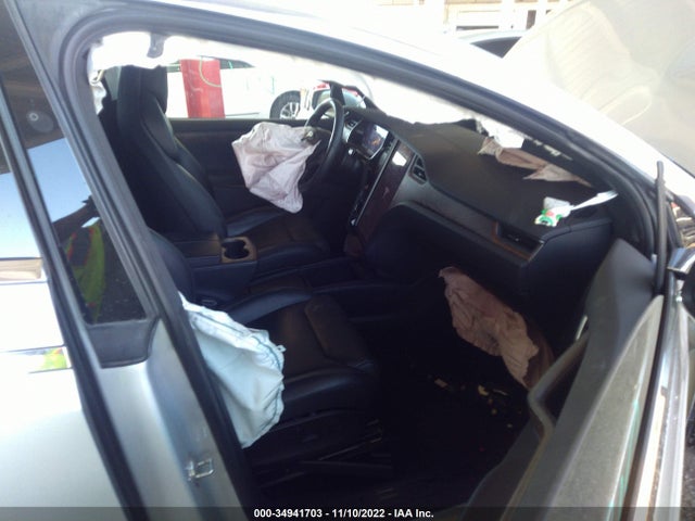 2018 Tesla Model X, VIN: 5YJXCBE28JF114780
