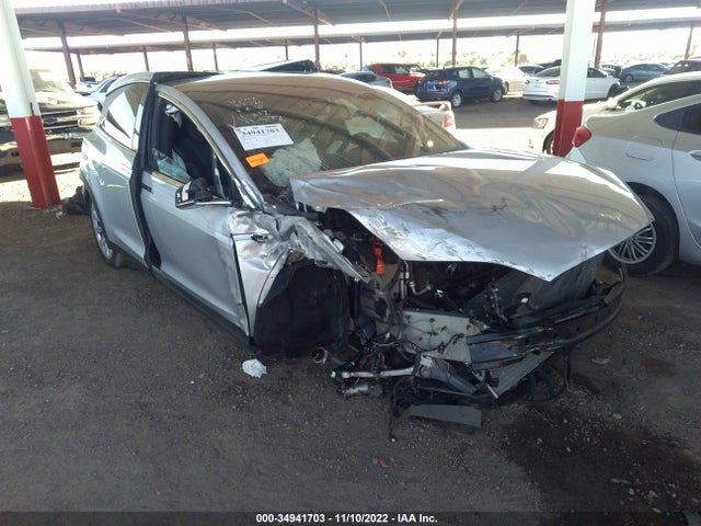 2018 Tesla Model X, VIN: 5YJXCBE28JF114780