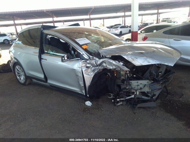 Tesla Model X 75d/100d/p100d 2018 5YJXCBE28JF114780 Image 1