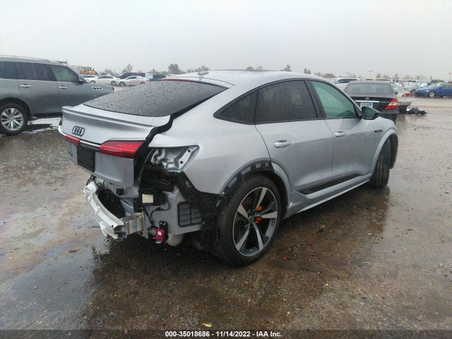 2022 Audi e-tron, VIN: WA11CBGE3NB036120