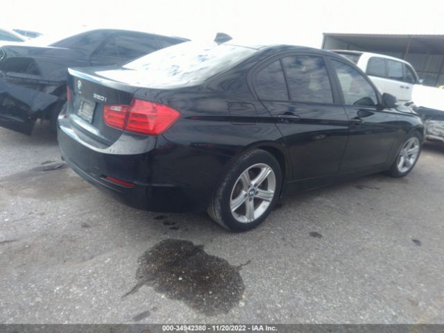 WBA3B1C51EK131421 BMW 3 Series 320i