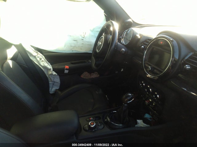 2017 Mini Clubman, VIN: WMWLU1C5XH2F26912