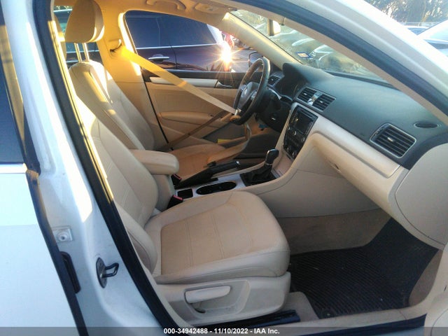 1VWBP7A34DC151303 Volkswagen Passat Se W/sunroof & Nav