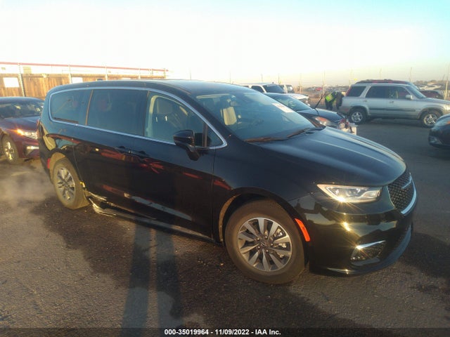 2022 Chrysler Pacifica Hybrid, VIN: 2C4RC1L79NR147962