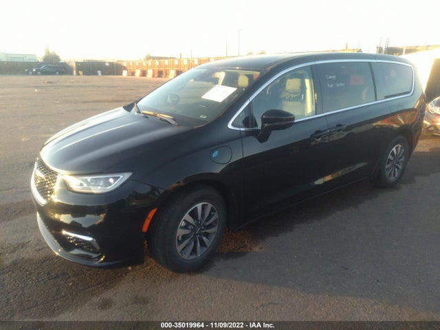 2022 Chrysler Pacifica Hybrid, VIN: 2C4RC1L79NR147962