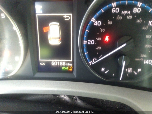 2018 Toyota RAV4, VIN: 2T3WFREV9JW461163