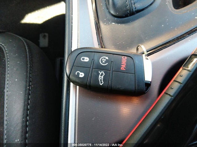 2021 Dodge Challenger, VIN: 2C3CDZBT5MH676236