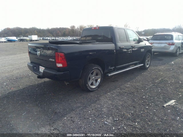 2018 RAM 1500 EXPRESS VIN: 1C6RR7FG1JS126049