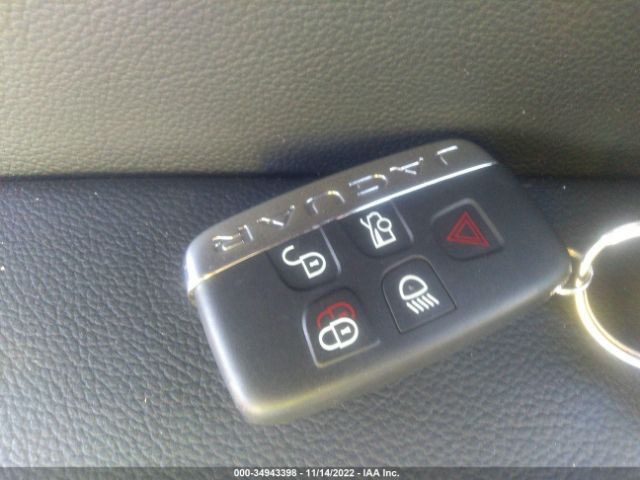 SAJWJ6FV8H8K40120 Jaguar F-Type