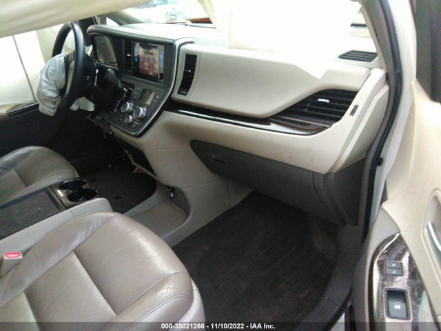 2015 Toyota Sienna, VIN: 5TDDK3DC2FS121345