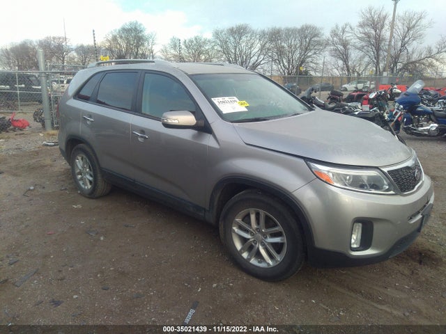 2015 KIA SORENTO LX VIN: 5XYKT4A68FG577565