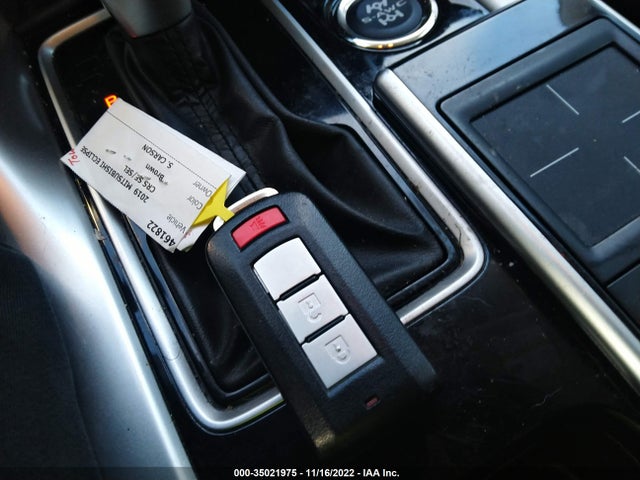 JA4AT5AA1KZ000341 Mitsubishi Eclipse Cross Se/sel