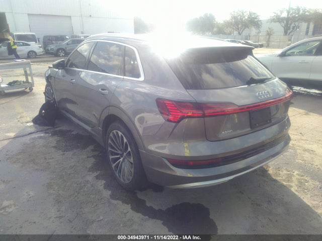 WA1VAAGE7KB010441 Audi E-tron Prestige