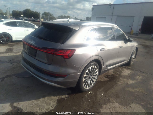 WA1VAAGE7KB010441 Audi E-tron Prestige