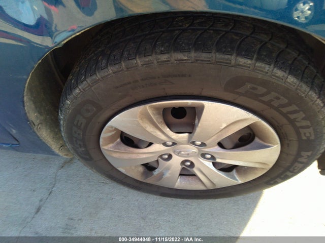 2016 Hyundai Elantra, VIN: KMHDH4AE7GU526300