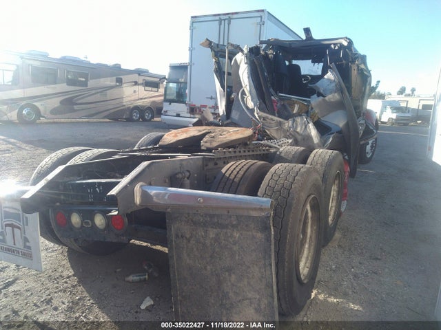 2011 KENWORTH CONSTRUCTION T660 VIN: 1XKAD49X2BJ285902