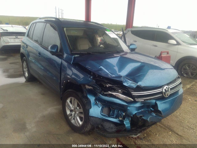 2017 Volkswagen Tiguan, VIN: WVGAV7AX7HK040761