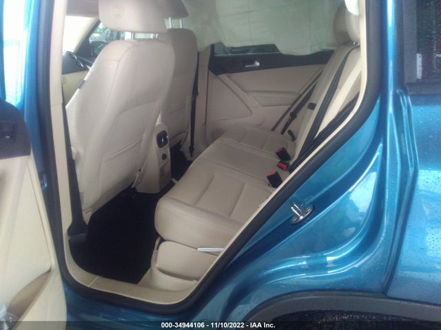 2017 Volkswagen Tiguan, VIN: WVGAV7AX7HK040761