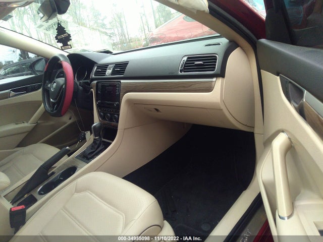 2017 VOLKSWAGEN PASSAT 1.8T SE W/TECHNOLOGY VIN: 1VWGT7A31HC024600