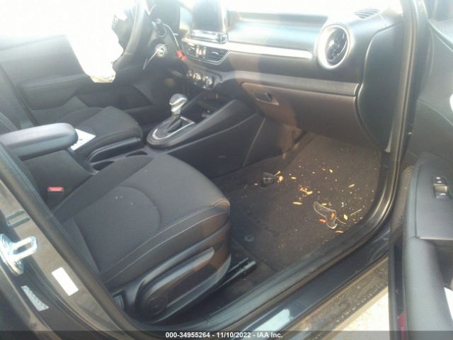 3KPF24AD9ME264988 KIA Forte Lxs