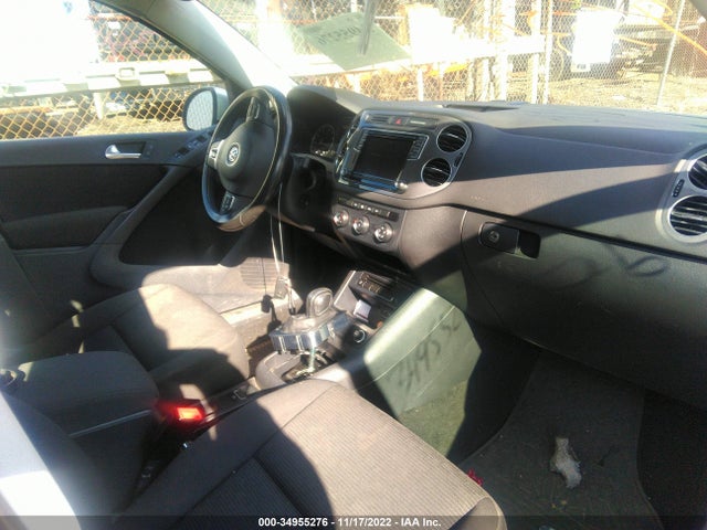 WVGBV7AX6HK043719 Volkswagen TIGUAN