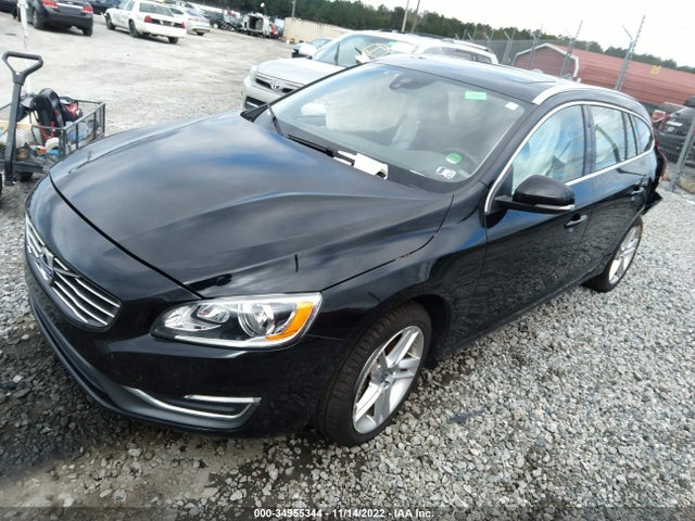 2015 Volvo V60, VIN: YV1612SK0F1231060