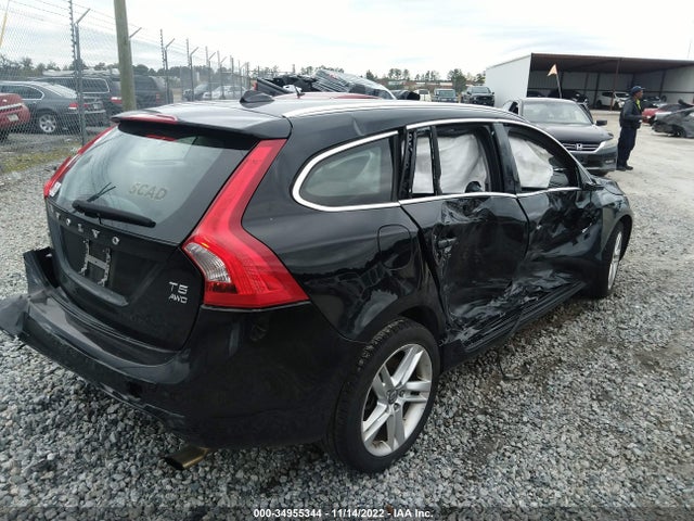 2015 Volvo V60, VIN: YV1612SK0F1231060