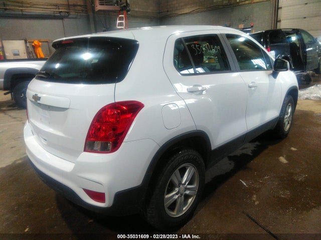 Chevrolet TRAX LS 2020 3GNCJNSB9LL162780 Image 4