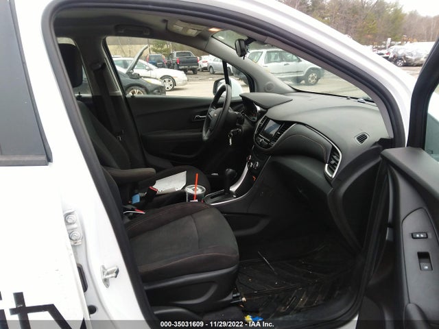 Chevrolet TRAX LS 2020 3GNCJNSB9LL162780 Image 5