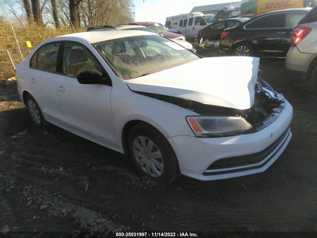 2016 3VW267AJ2GM392166 main image