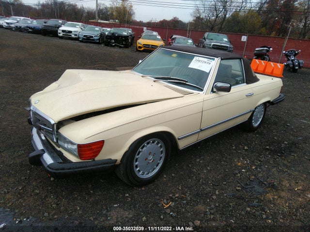 1985 MERCEDES-BENZ 380 SL VIN: WDBBA45C9FA027991