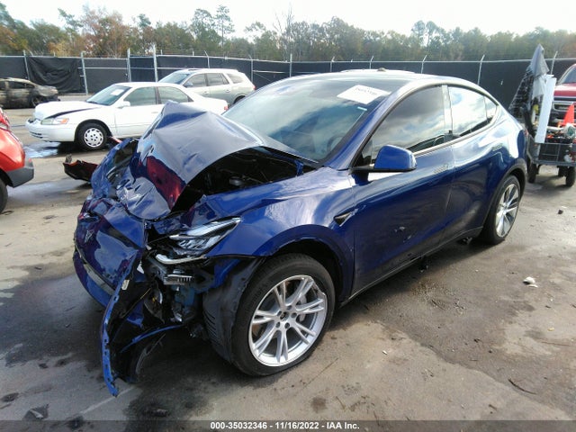 Tesla Model Y Long Range 2021 5YJYGDEE2MF189882 Image 2