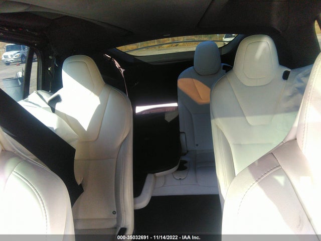 2019 Tesla Model X, VIN: 5YJXCBE28KF141639