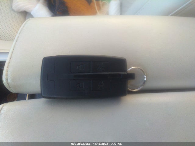 Lincoln MKS 2009 1LNHM93R89G603705 Image 3