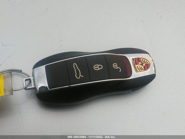 2016 Porsche Panamera, VIN: WP0AB2A75GL050746