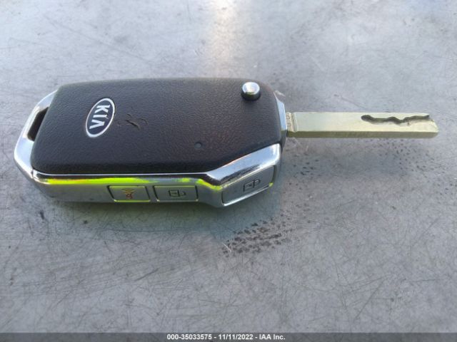 KNDEU2AA7M7141464 KIA SELTOS S