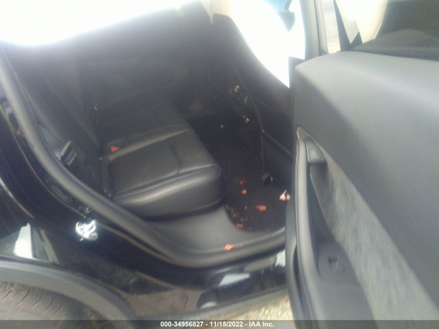 Tesla Model Y Long Range 2022 7SAYGDEE5NF395976 Image 9