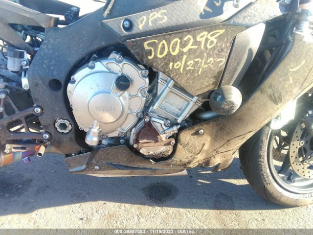 2016 YAMAHA YZFR1S JYARN42Y0GA000549 Photo 3