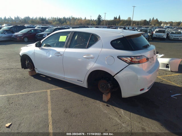 JTHKD5BH7C2103663 Lexus CT 200H