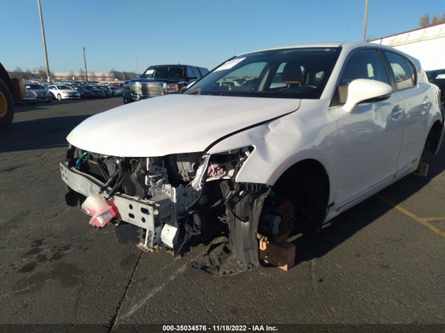 JTHKD5BH7C2103663 Lexus CT 200H