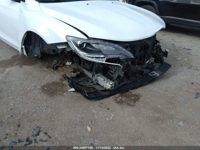 1C3CCCBG7GN180322 Chrysler 200 S