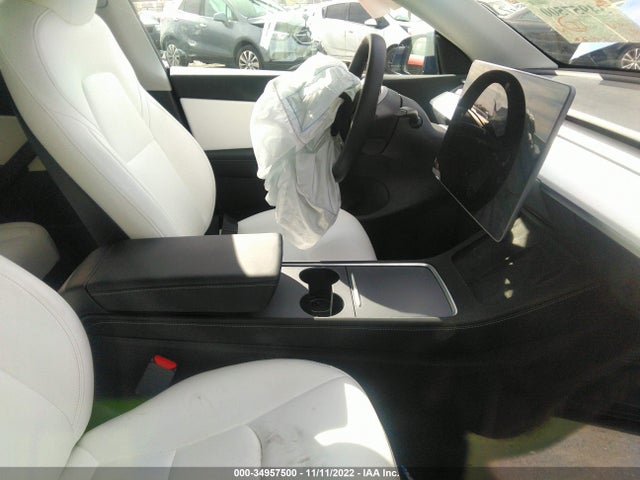 Tesla Model Y Long Range 2021 5YJYGDEE0MF158419 Image 5
