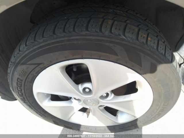 KNDJN2A27G7255814 KIA Soul Base