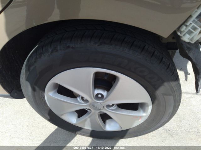 KNDJN2A27G7255814 KIA Soul Base