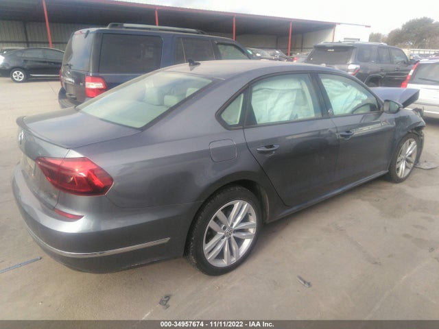 1VWLA7A3XKC000811 Volkswagen Passat 2.0t Wolfsburg Edition