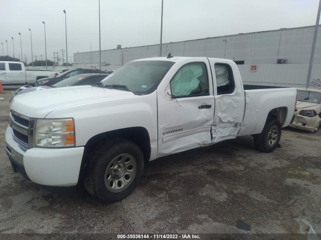2011 CHEVROLET SILVERADO 1500 LS VIN: 1GCRCREA0BZ174220