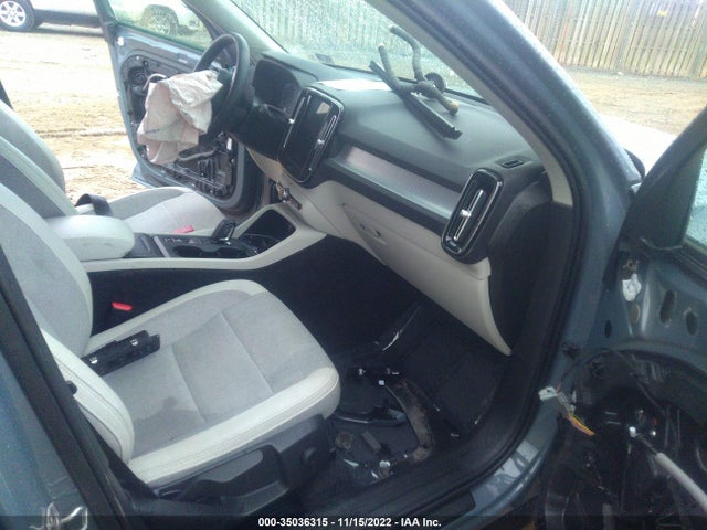 2020 Volvo XC40, VIN: YV4AC2HK0L2301323