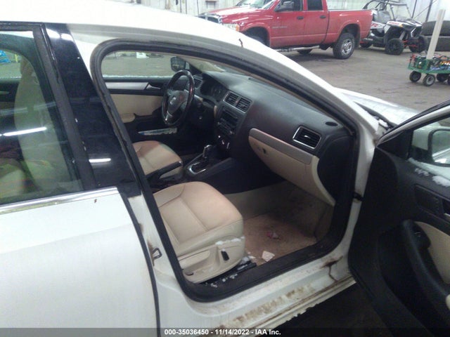 2014 VOLKSWAGEN JETTA SEDAN SE W/CONNECTIVITY VIN: 3VWD17AJ9EM222424